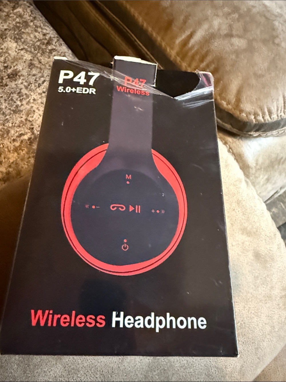 P47 Wireless Over-Ear Headphones in Red